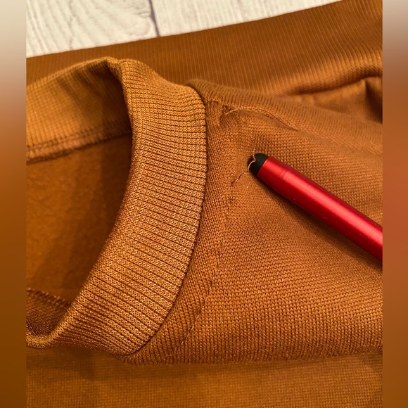 Christmas 🎄 Cat Sweatshirt - Picture 11 of 11